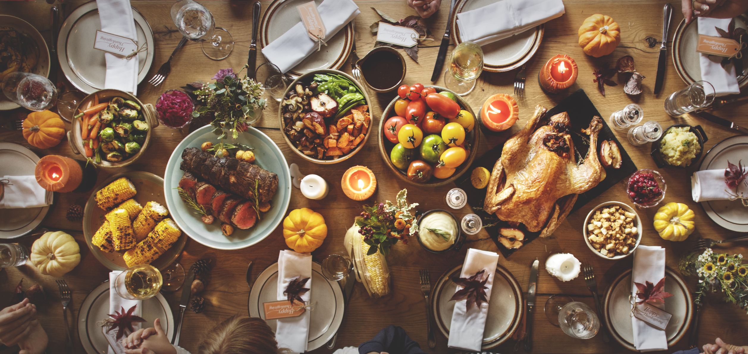 Thanksgiving Celebration Traditional Dinner Table Setting Concep