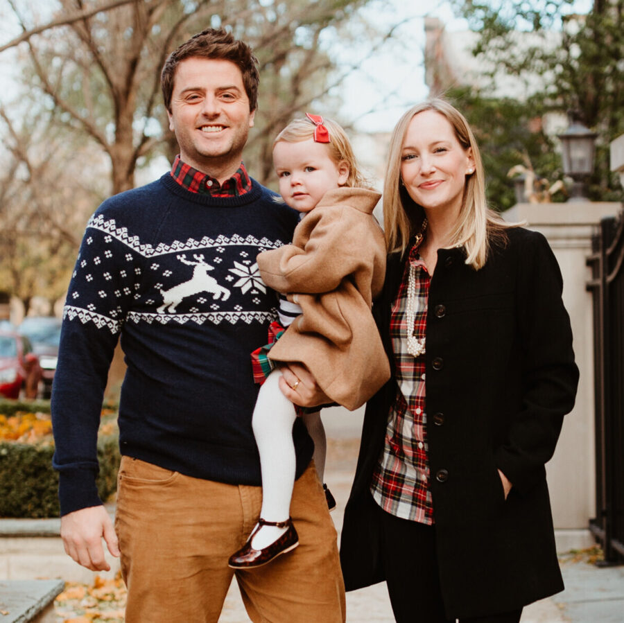 Where to Take Christmas Pictures: 30 Ideas for Your Next Holiday Card