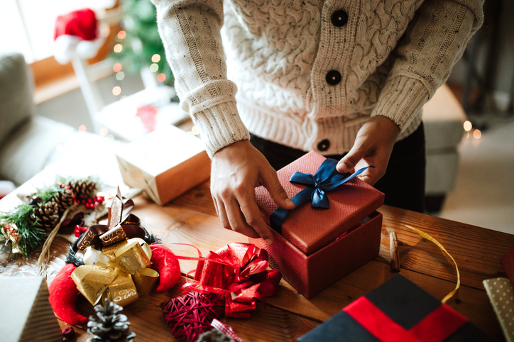 6 Amazon Alternatives for Christmas Gifts